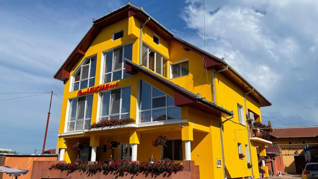 Hotel Casa Leucian Deva Exterior foto